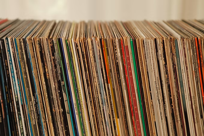 How Google Helped Fuel the Vinyl Revival: The Hidden Engine Behind the Comeback of Used Records.